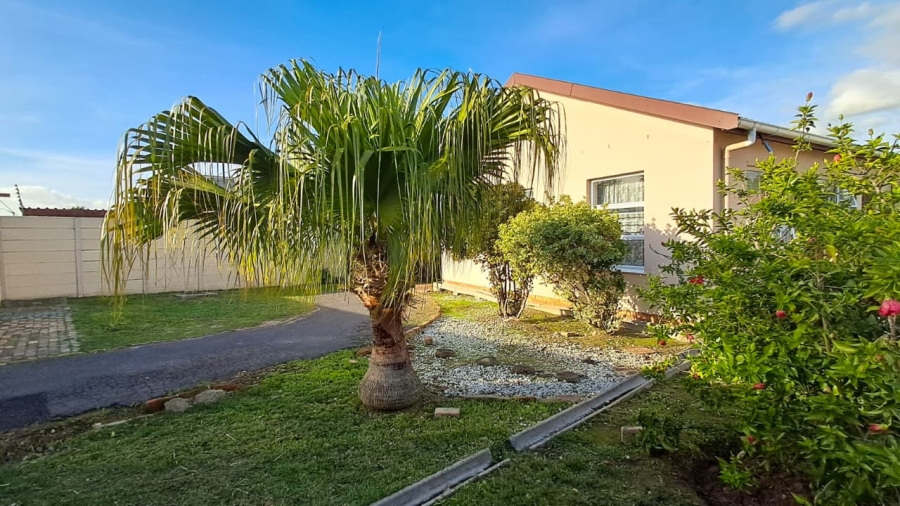 3 Bedroom Property for Sale in Zoo Park Western Cape